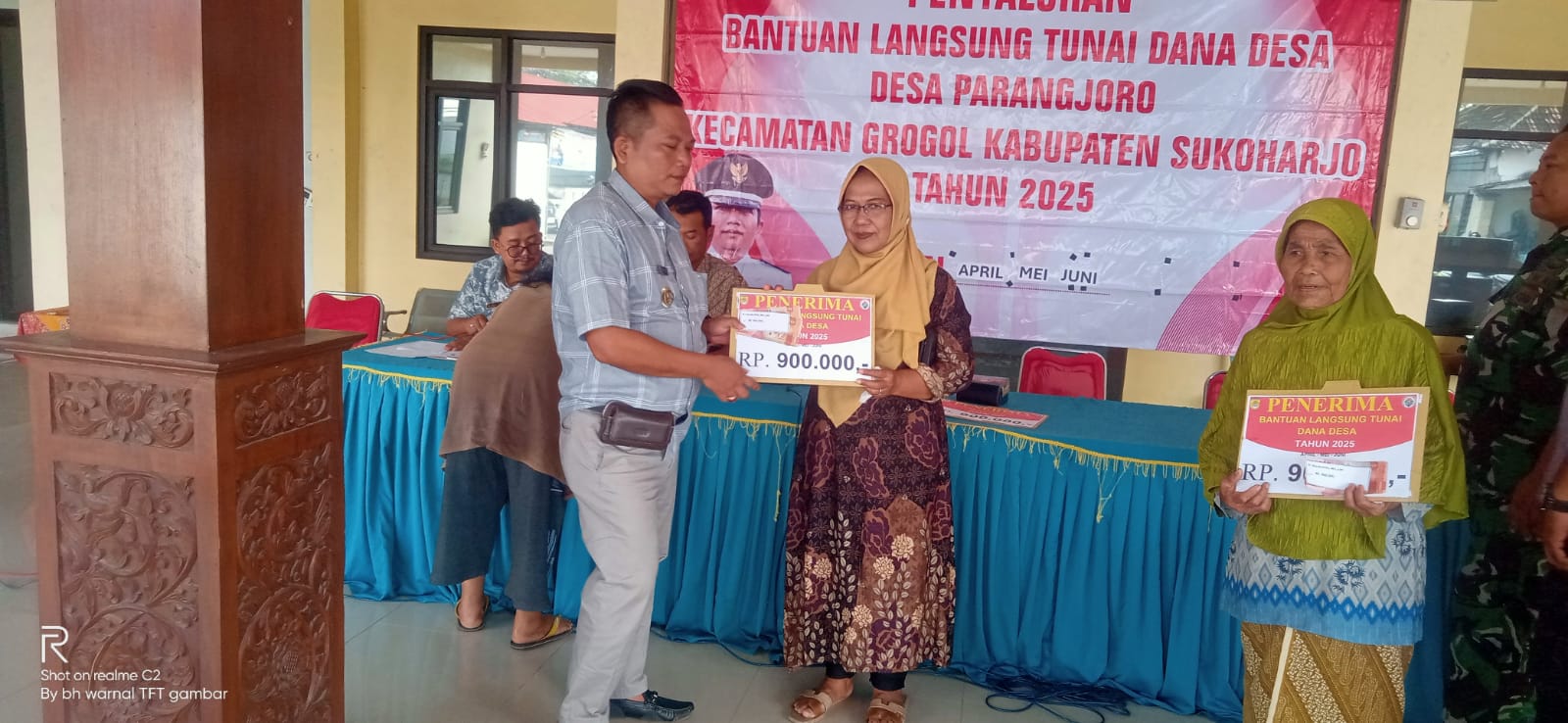 Penyaluran KLT Desa parangjoro