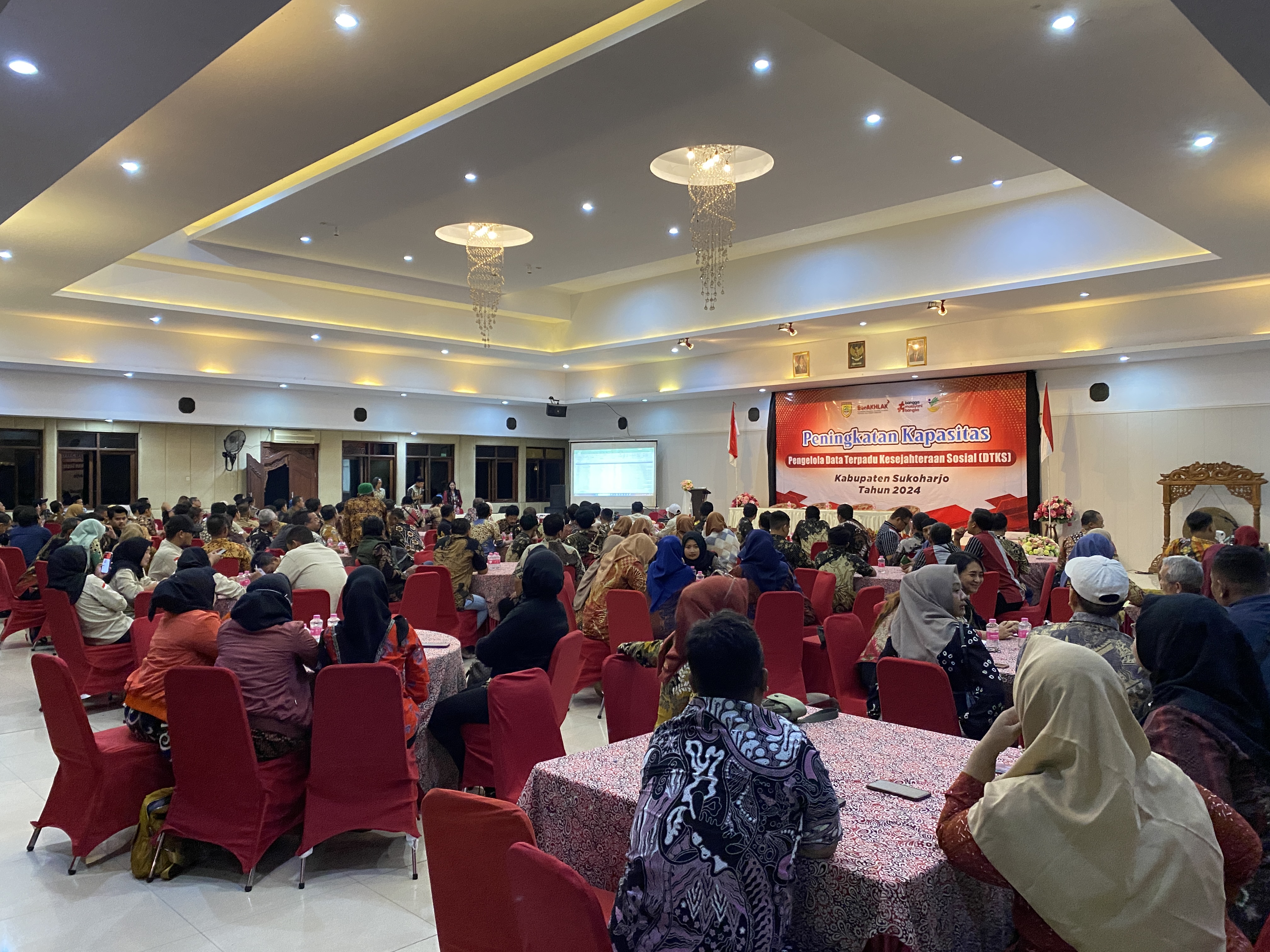 PENINGKATAN KAPASITAS BAGI PENGELOLA PETUGAS DTKS SE KAB. SUKOHARJO TAHUN 2024